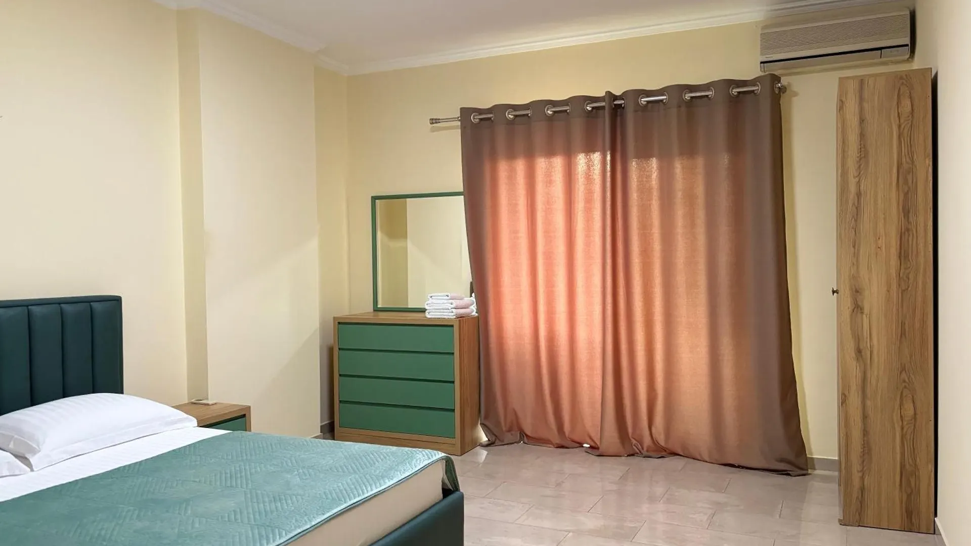 Tam 2Bdr Center Taiwan Apartment Tirana